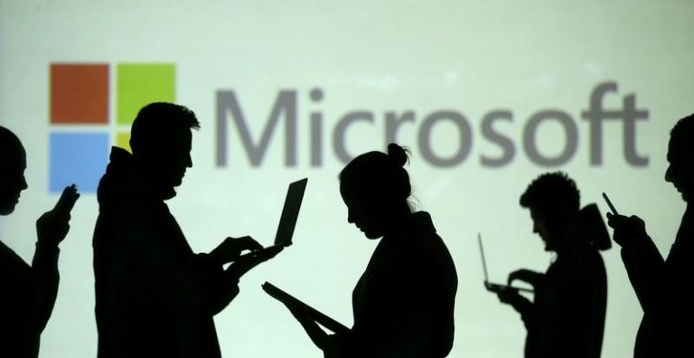 At least 10 hacking groups using Microsoft software flaw: researchers