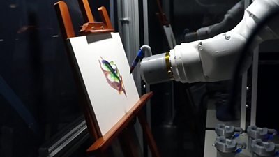 AI robot paints with aesthetic values and other tech news